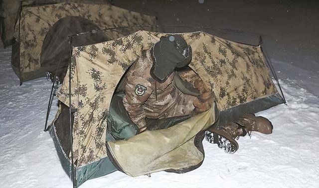 多强？帐篷睡袋可抵御零下四十度酷寒AG真人国际厅高寒地区的单兵装备有(图3)