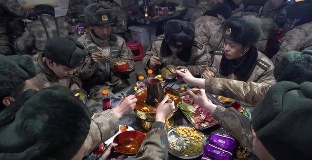 多强？帐篷睡袋可抵御零下四十度酷寒AG真人国际厅高寒地区的单兵装备有(图2)