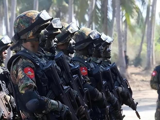 实战？一战封神让俾路支血债血偿！AG真人娱乐外媒质疑中国装备没(图3)